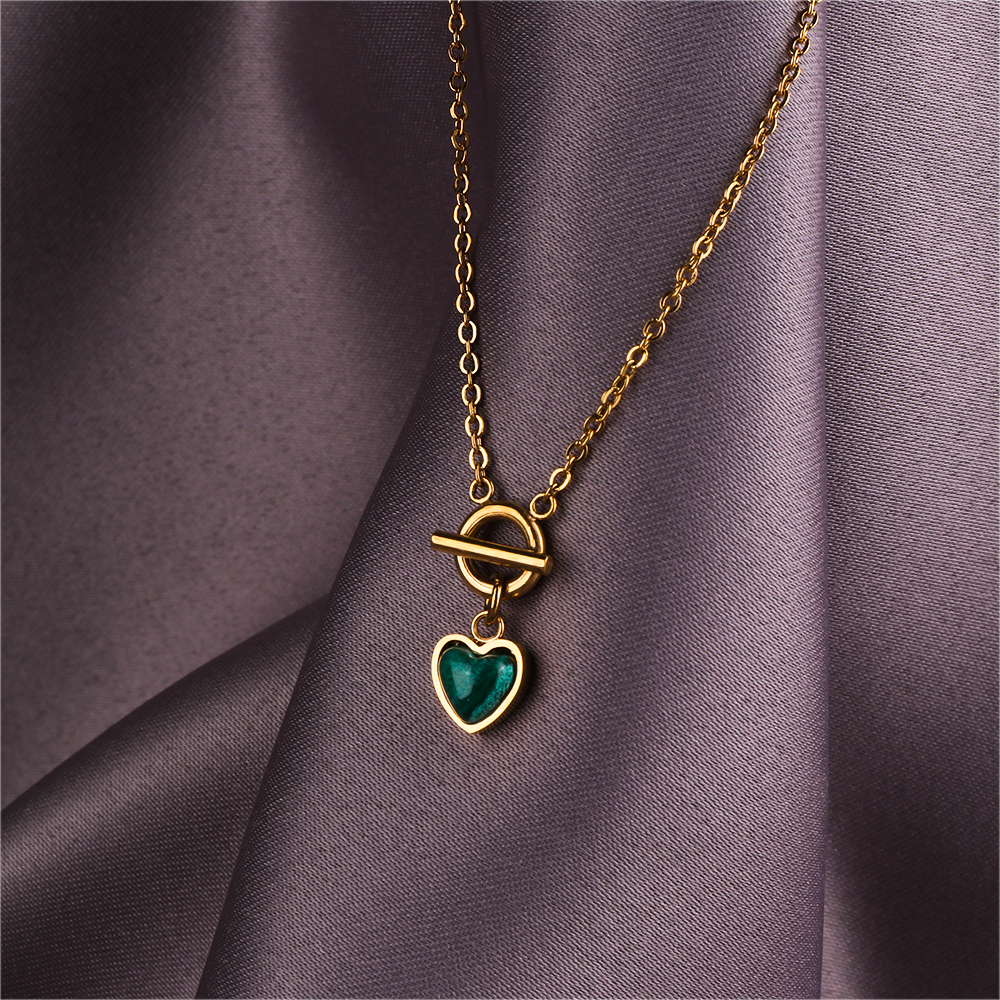 18K Gold  Waterproof Hypoallergenic 304 Stainless Steel Necklace with Agate Heart Charm Pendant for Women Gift