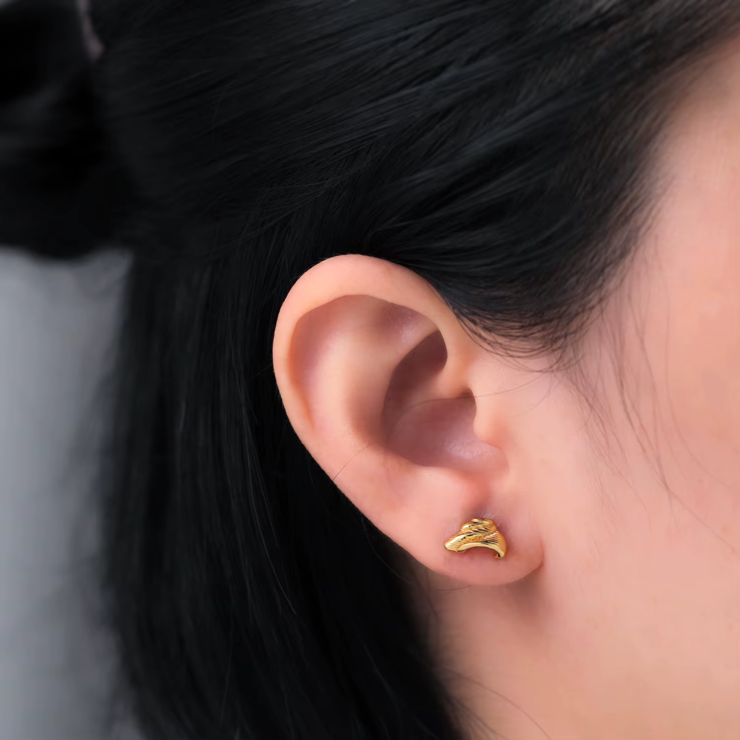 925 Sterling Silver Chunky Gold Stud Earrings for Women Hypoallergenic Earrings Statement Trendy Fashion