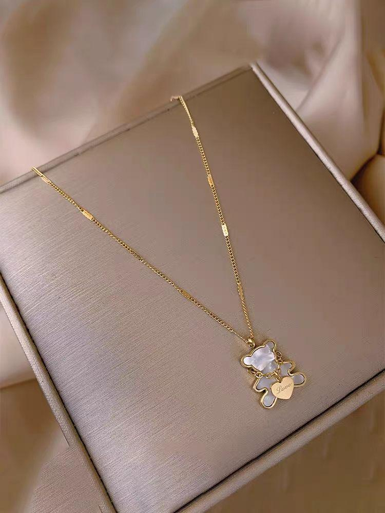 Adorable Bear Pendant Necklace for Women – Gift of Love