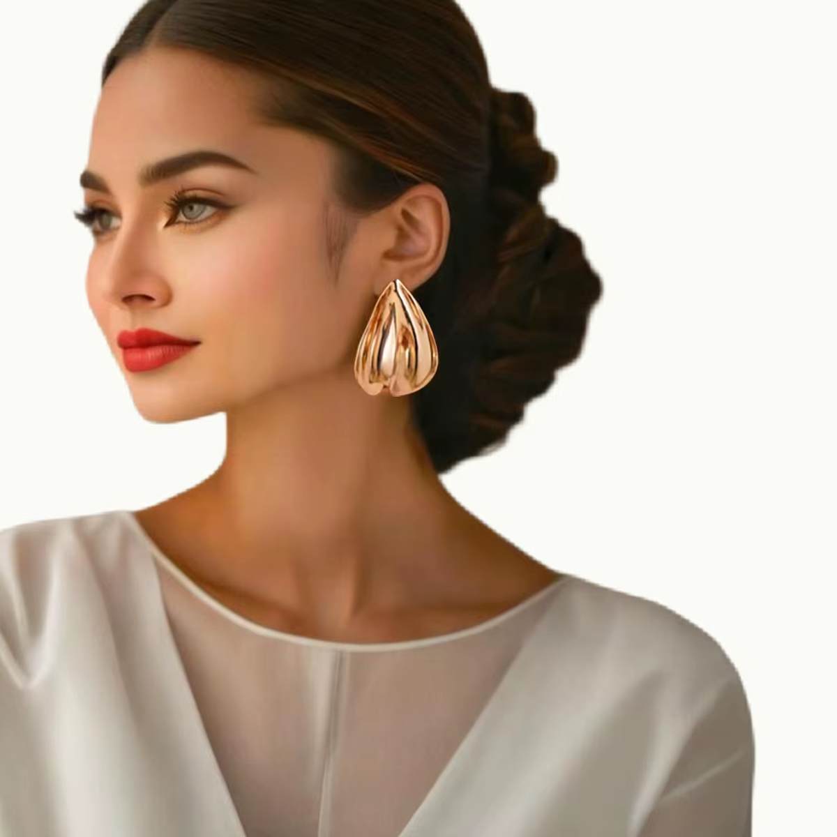 Designer Smooth Metal Arc Water Drop Stud Earrings Jewel for Women Trendy Lady Daily Simple Earrings Fashion Jewelry Accessories