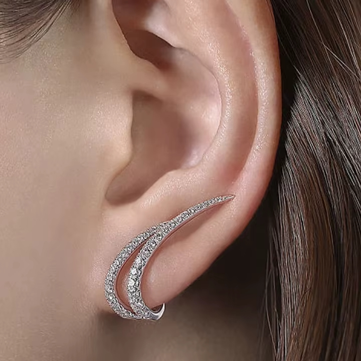 Classic Minimalist Creative Earrings S925 Silver Sparkling Earrings Made of Zircon Stone Versatile for Women's Wedding or Dating