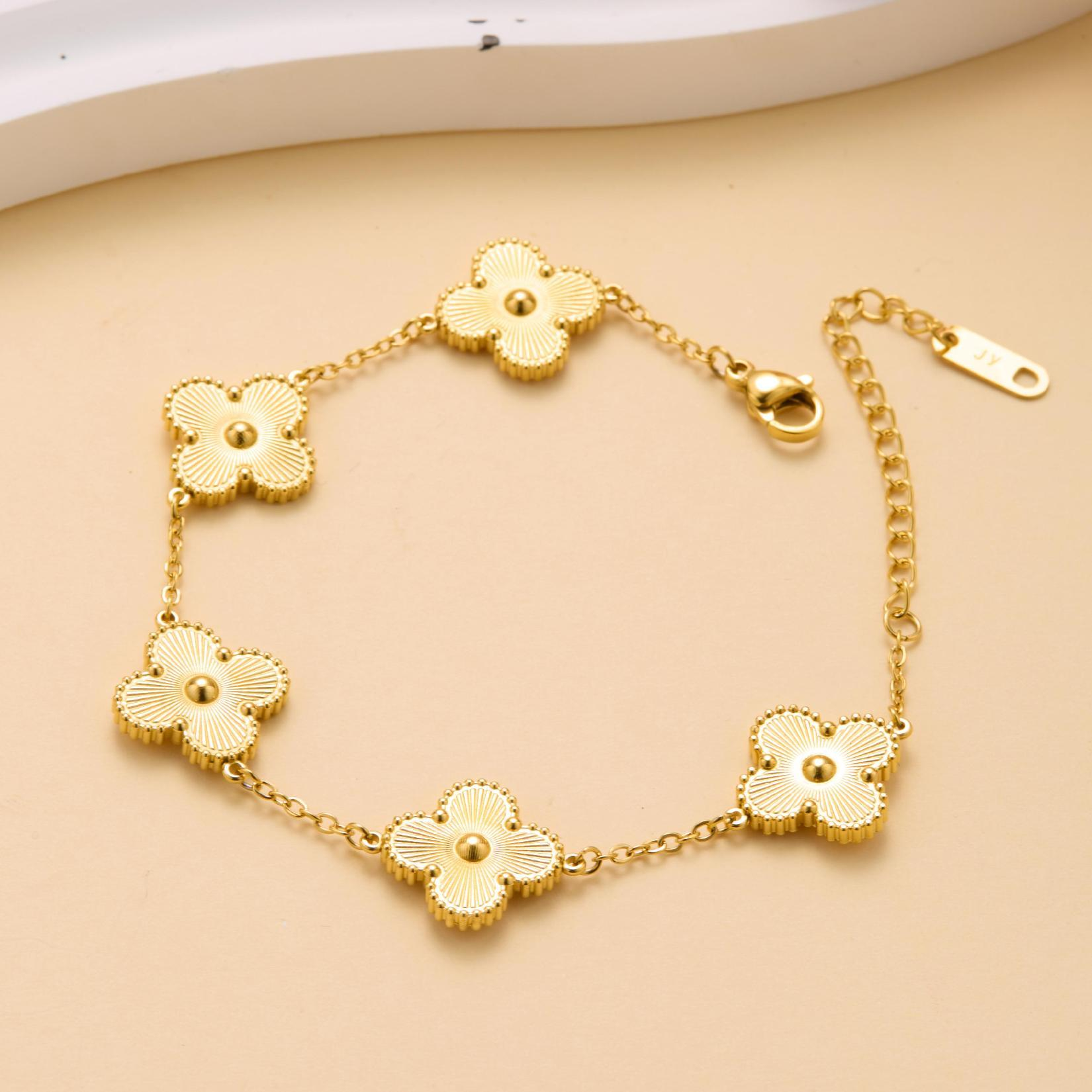 Clover Flower Bracelet for Women – Gold Plated Stainless Steel Link Chain, Adjustable Fashion Jewelry Gift