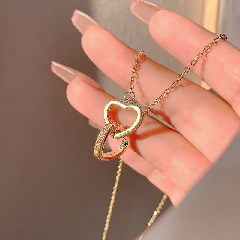 Interlocking Triple Ring Necklace for Women – Titanium Steel Gold Pendant with Symbolic Circle Design