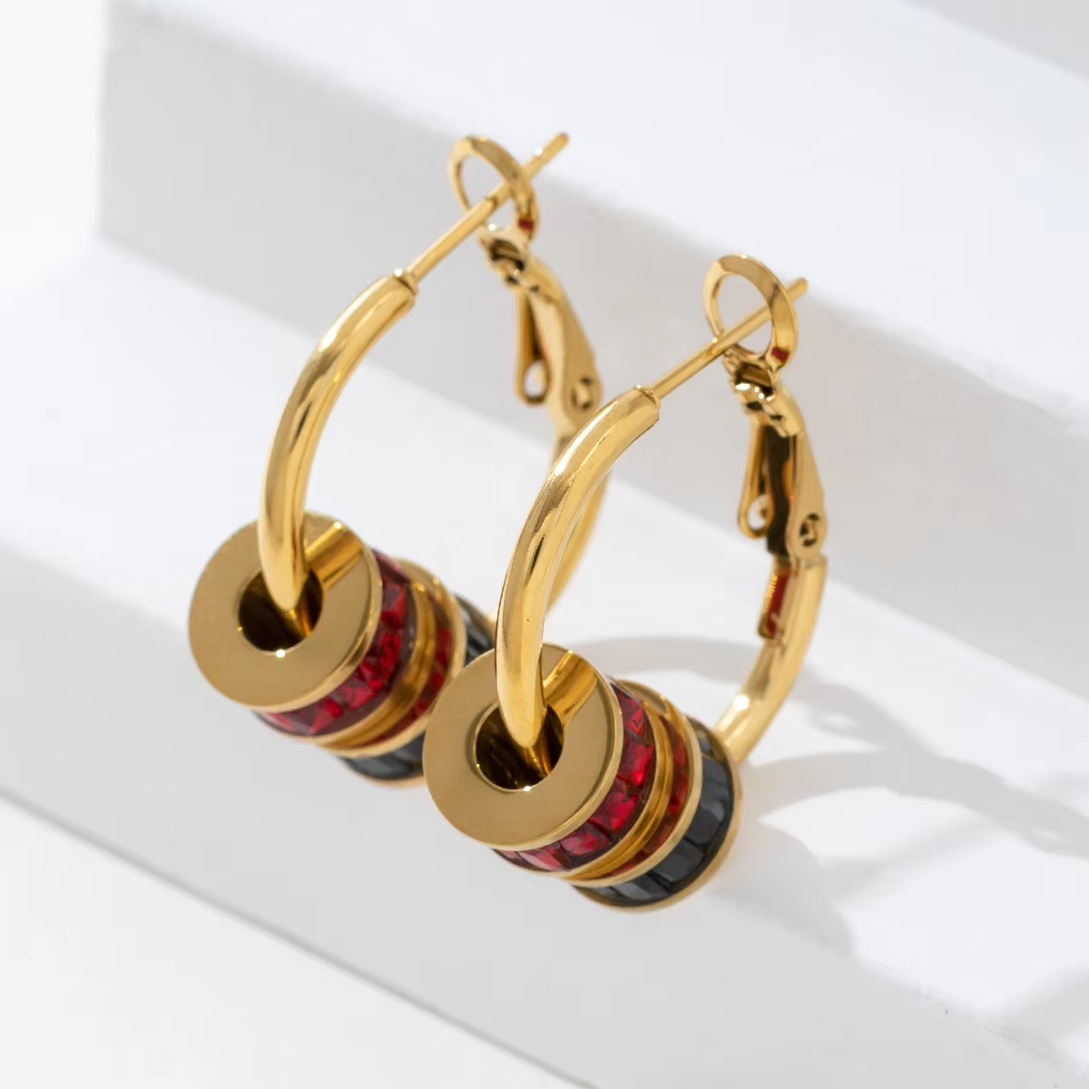 Custom New Design 316L Stainless Steel Multicolored CZ Hoop Earrings Jewelry 18K PVD Gold Waterproof Hypoallergenic