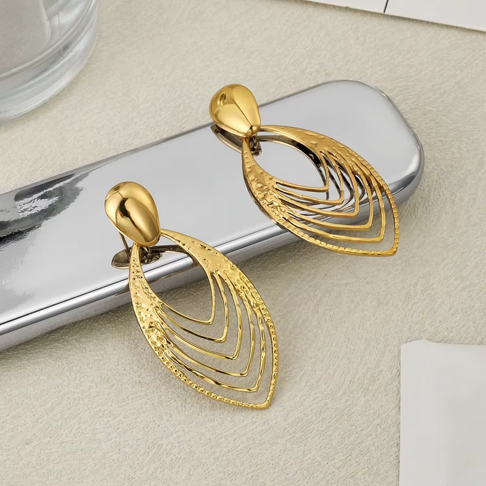 Designer Stainless Steel Hollow Leaf Pendant Earrings for Women Trendy Waterproof Female Accessories on Ear Fashion Jewelry Gift