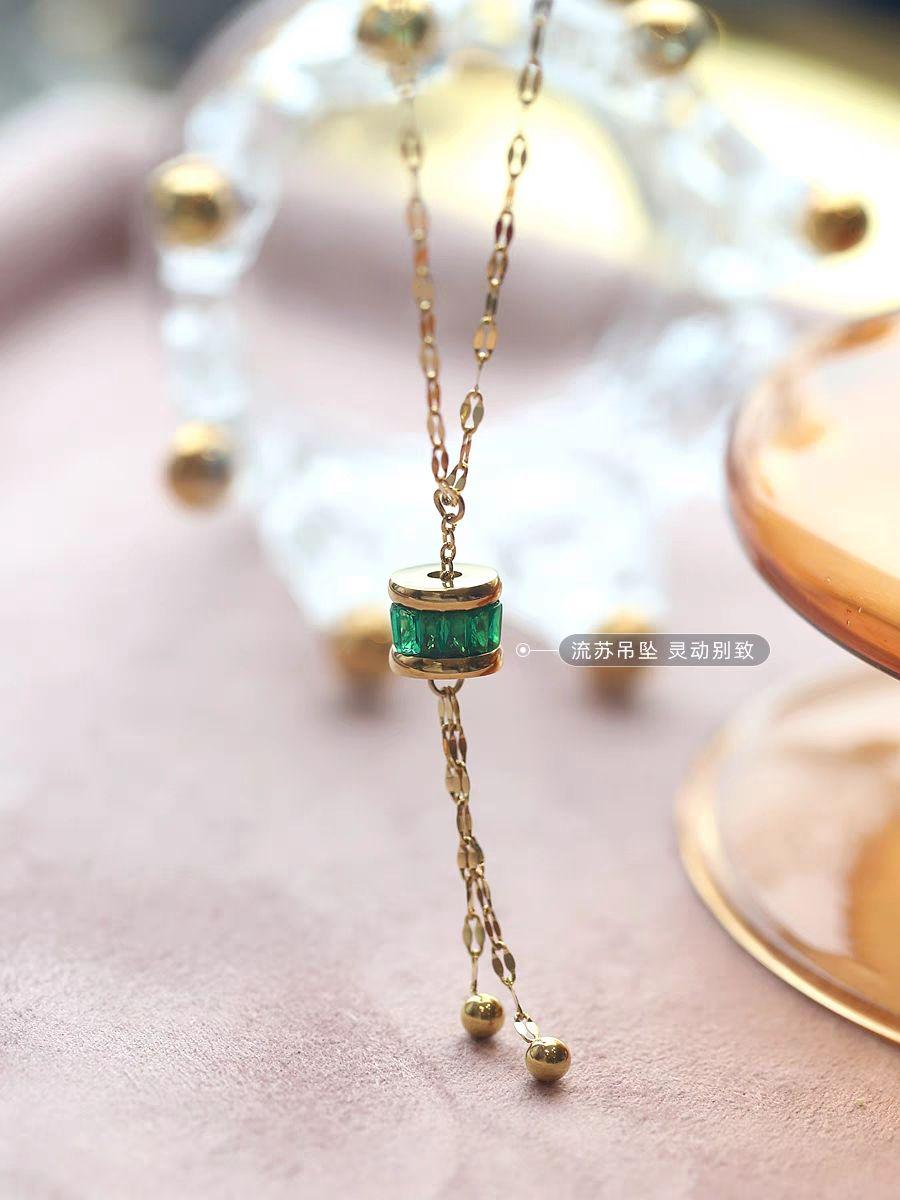 Elegant Green Gem Barrel Pendant Titanium Steel Necklace