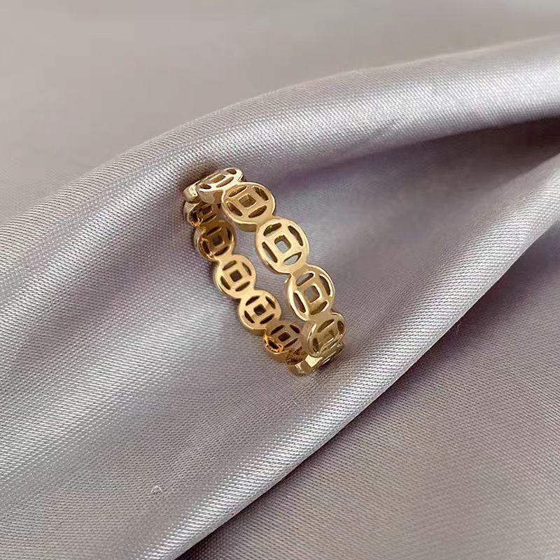 Elegant Hollow Pattern Gold Ring for Women - Female Ring Finger Jewelry