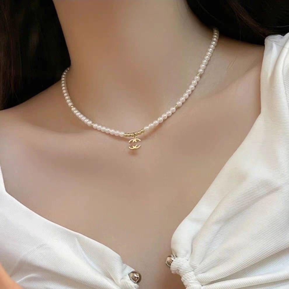 Elegant Pearl Bead Necklace with Gold Accent – Luxury Minimalist Jewelry for Women