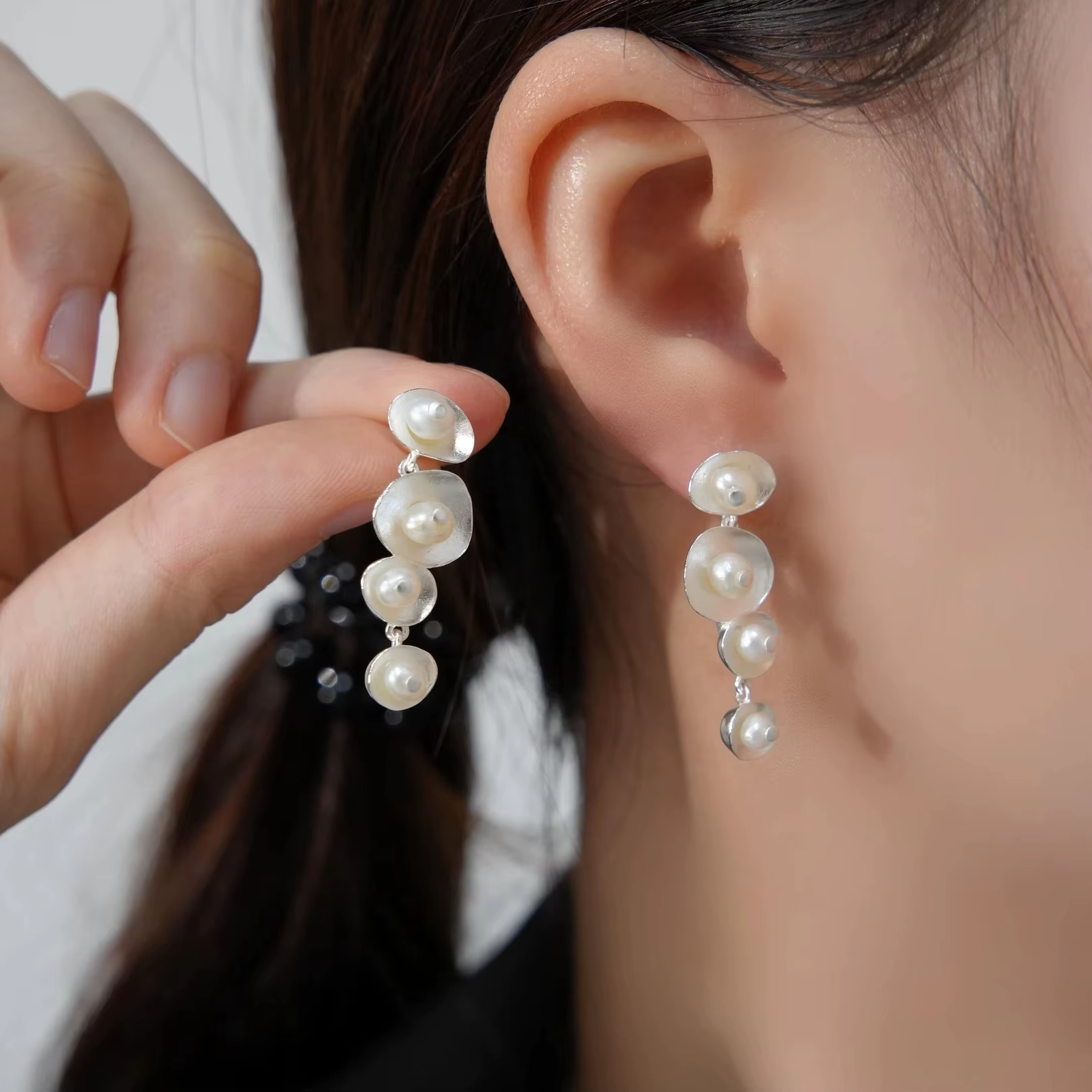 Elegant Women Accessories Jewelry Fresh Water Pearls Earrings Hypoallergenic Earrings Unique Floral Earrings Women