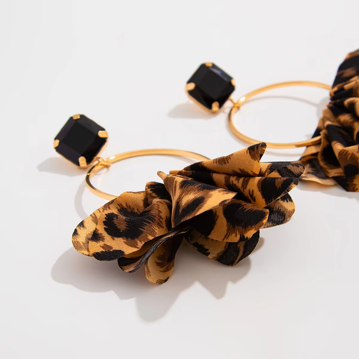 Ethnic Style Acrylic Fabric Art Leopard Earrings for Women Trendy Ladies Daily Street Hanging Hoop Earrings Fashion Jewelry Gift