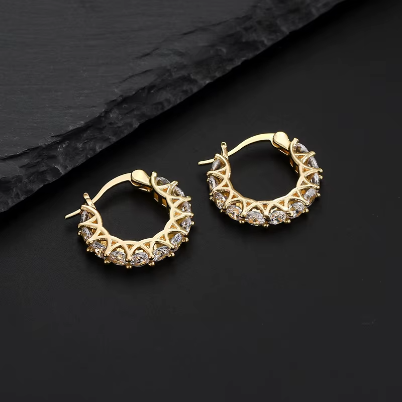 Factory Direct Sale Gold Plated Zircon Classic European Style Light Luxury Hoop Earrings Alloy Geometric Feminine