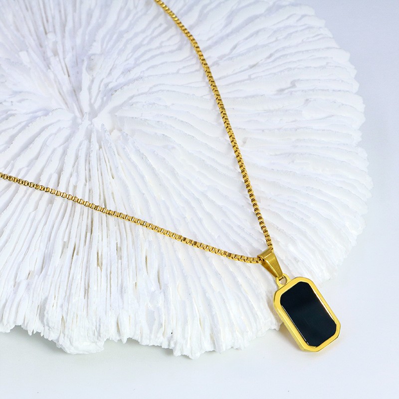 Black Rectangle Pendant Necklace – Minimalist Titanium Steel Jewelry for Women