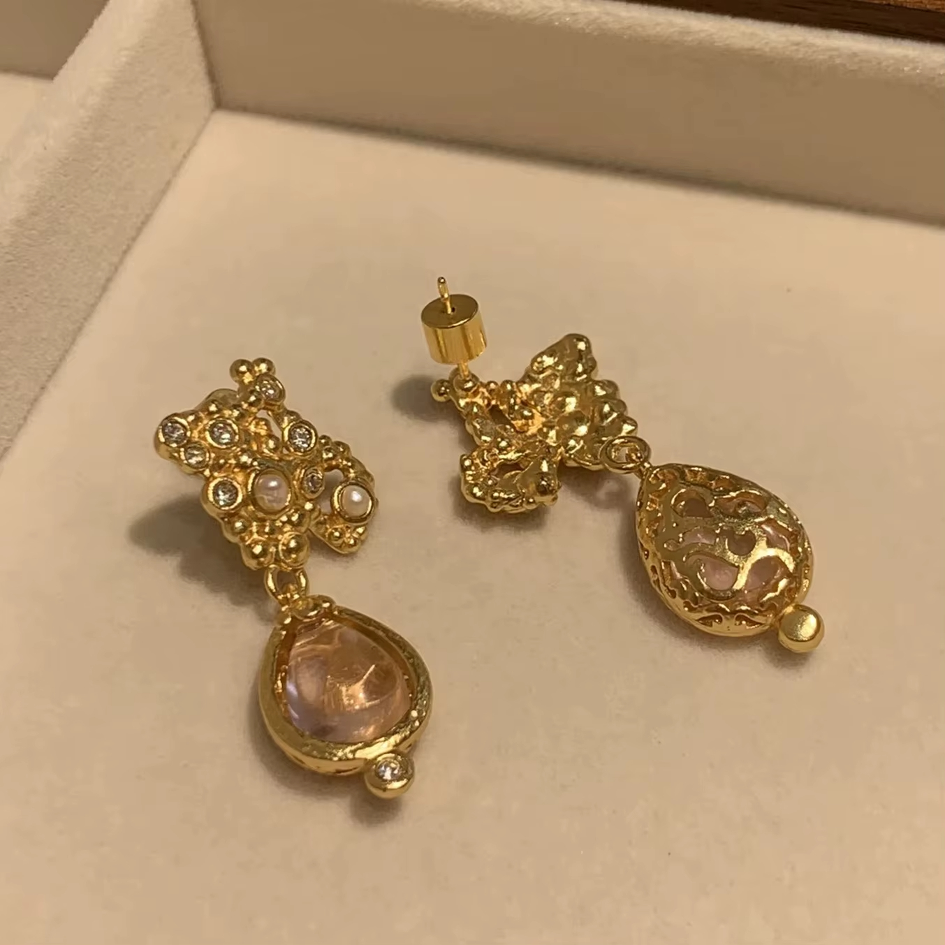 Fashion Earrings Wholesale pink Crystal Earrings Jewelry Women Mini Pearl Cz Diamond Beaded Stud Gold Plated and Crystal Earring