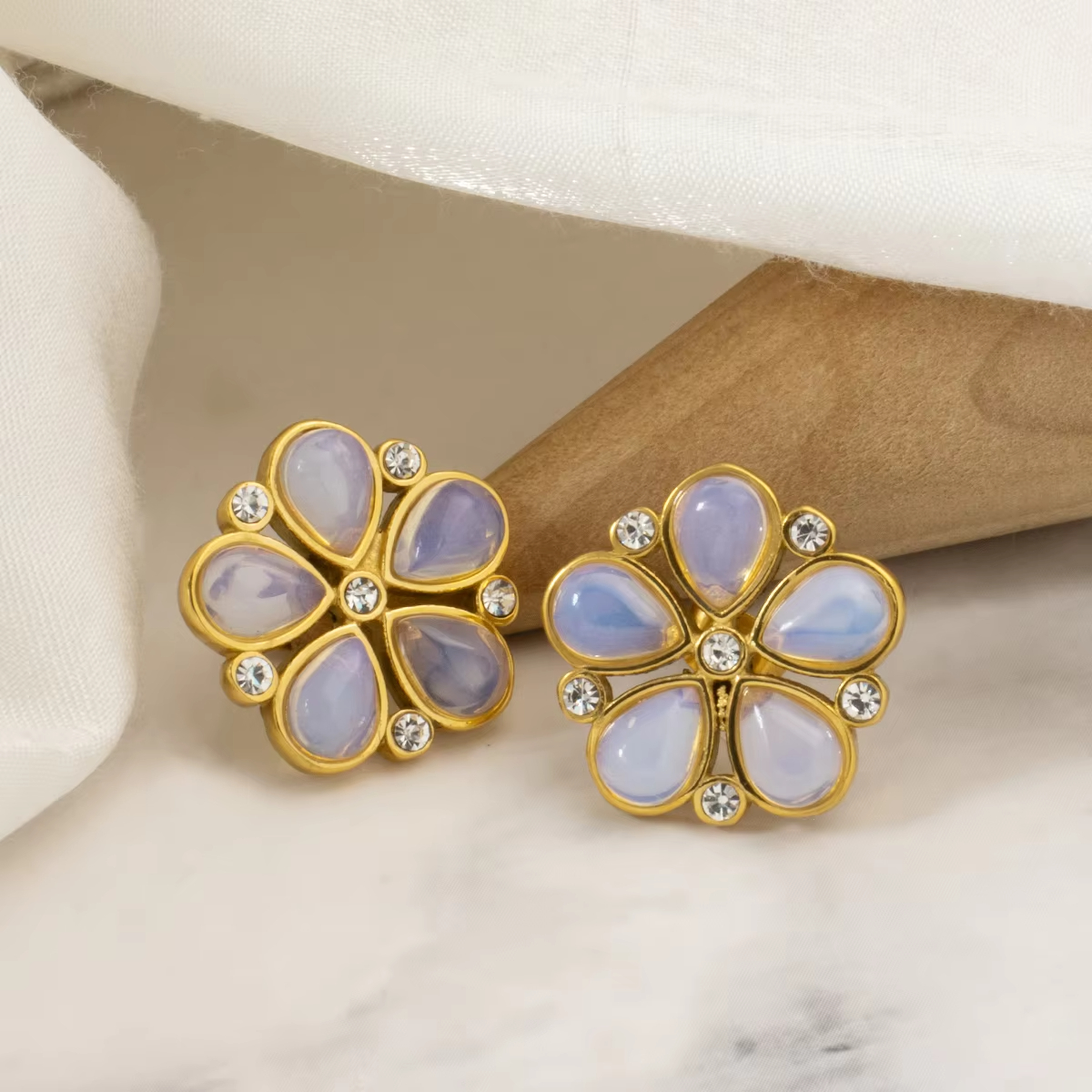 Fashion Jewelry Earrings and Neckless Set Flower Earring Jewelry for Women Stainless Steel Non Tarnish Zirconia Earrings