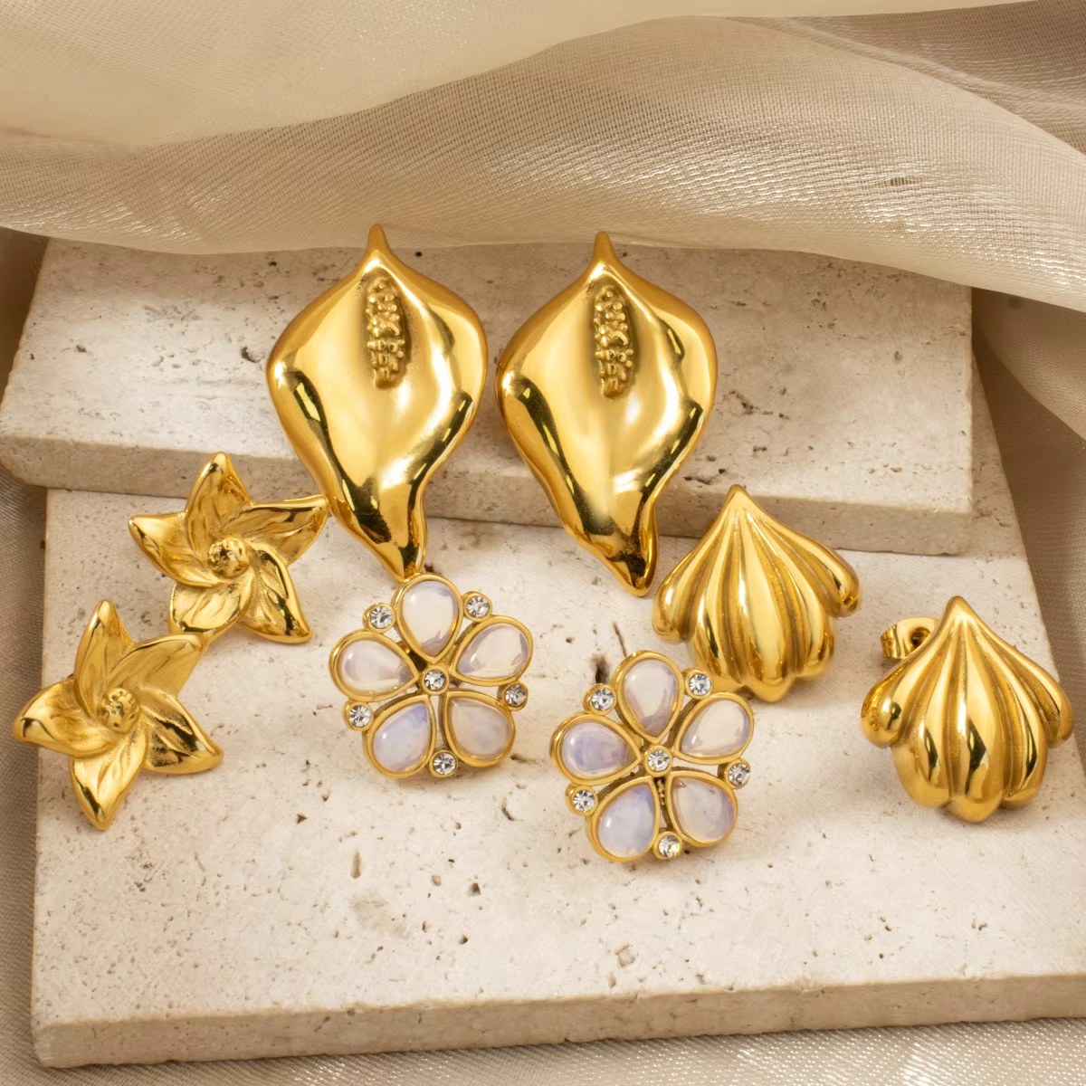 Fashion Jewelry Earrings and Neckless Set Flower Earring Jewelry for Women Stainless Steel Non Tarnish Zirconia Earrings