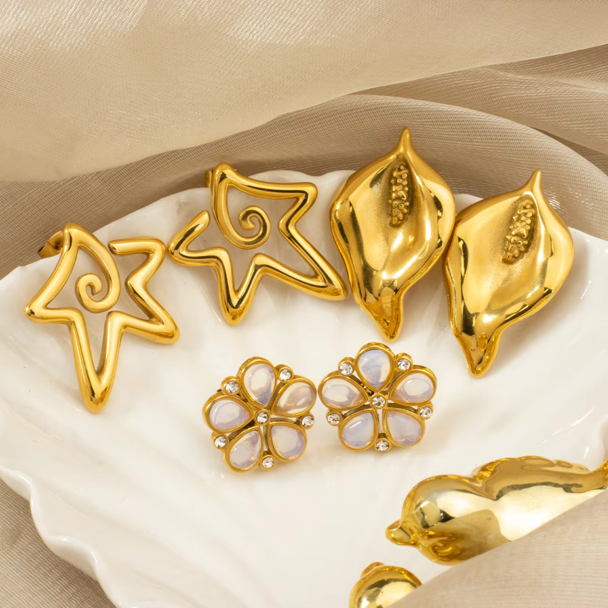 Fashion Jewelry Earrings and Neckless Set Flower Earring Jewelry for Women Stainless Steel Non Tarnish Zirconia Earrings