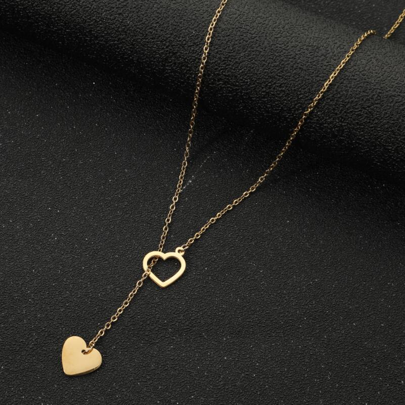 Fashion Tie-In Titanium Heart-Shaped Collarbone Chain Creative Simple Peach Heart Love Pendant Women'S Stainless Steel Necklace