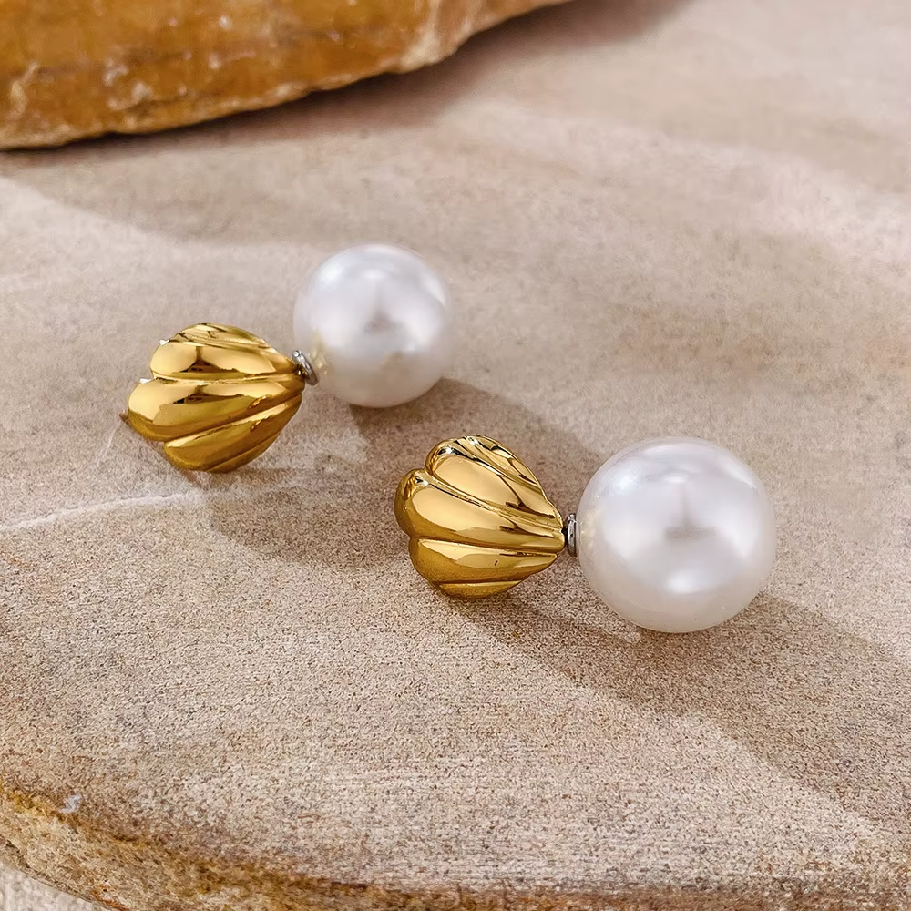 French Style Gold Plated Retro Titanium Steel Pearl Drop Earrings for Women Stainless Steel Shell Jewelry