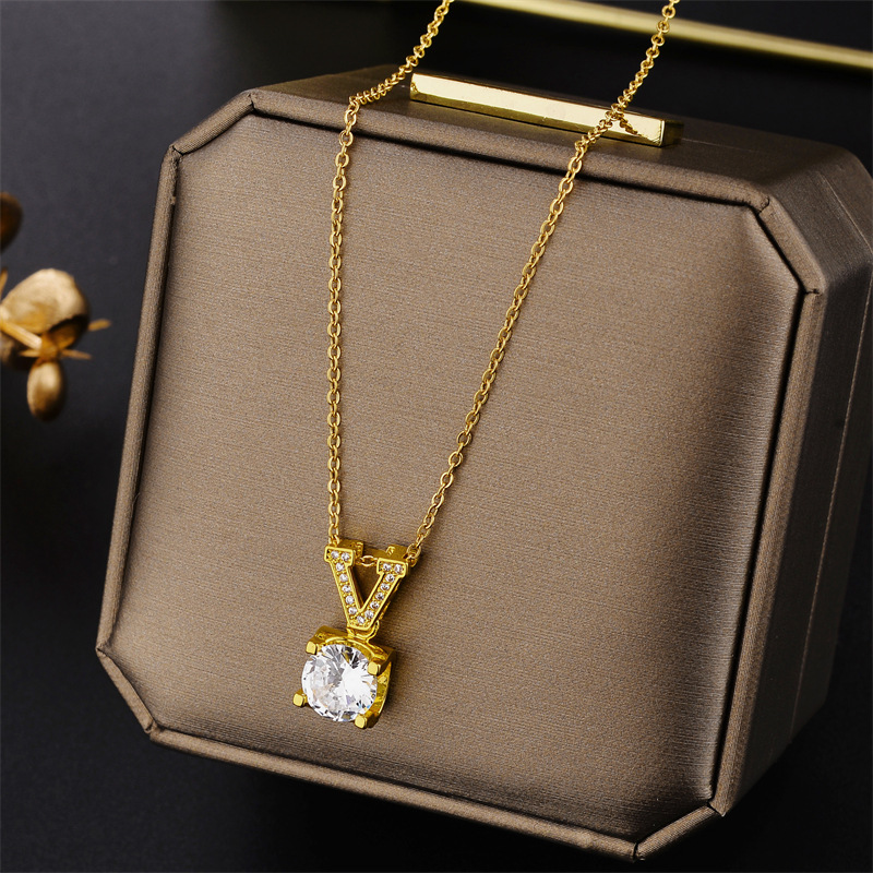 Gold V Initial Pendant Necklace – Elegant Cubic Zirconia Chain Jewelry