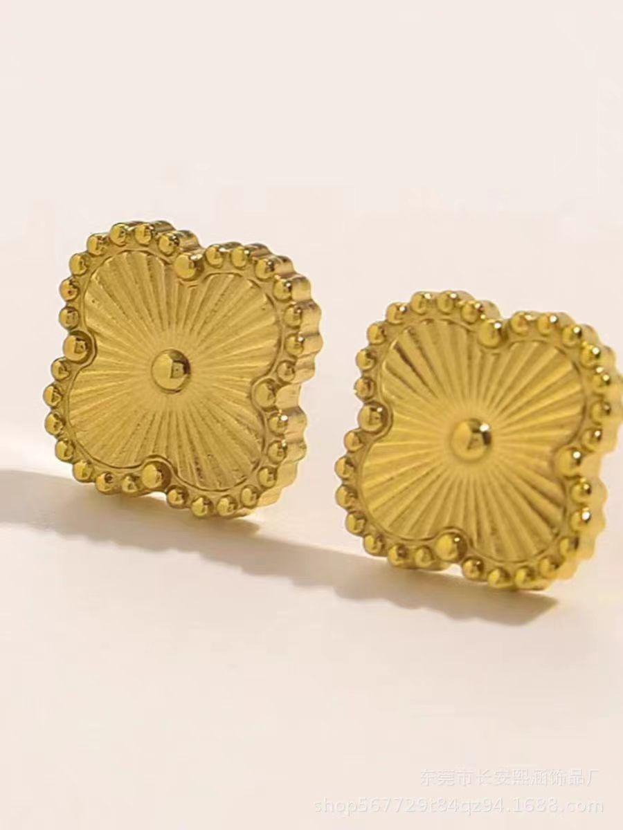 Golden Radiant Clover Stud Earrings – Textured Sunburst Finish with Beaded Edge