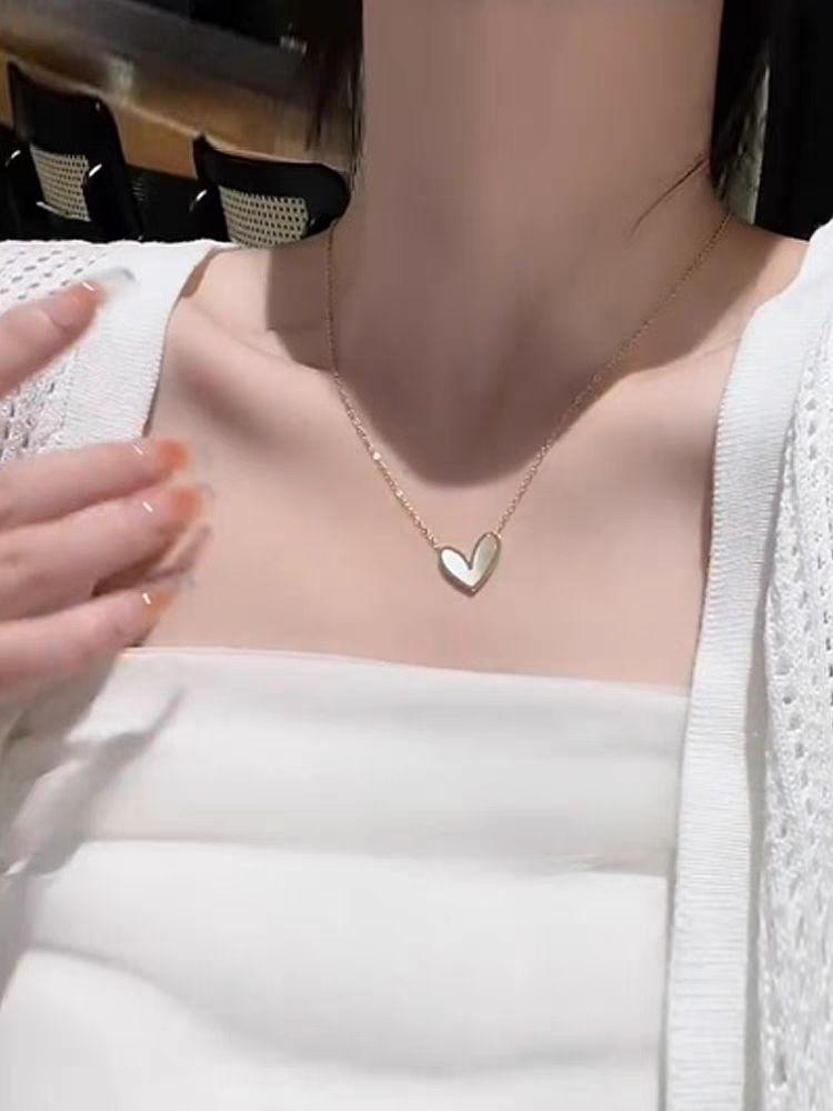 Hollow Heart Pendant Necklace – Sweet Gold Chain for Women
