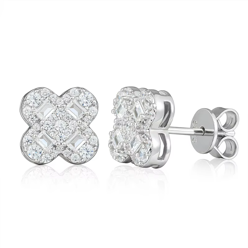 Hot-Selling 925 Silver Stud Earrings for Women Fashion Jewelry with 5A Mo Zircon for Weddings and High-End Gifts