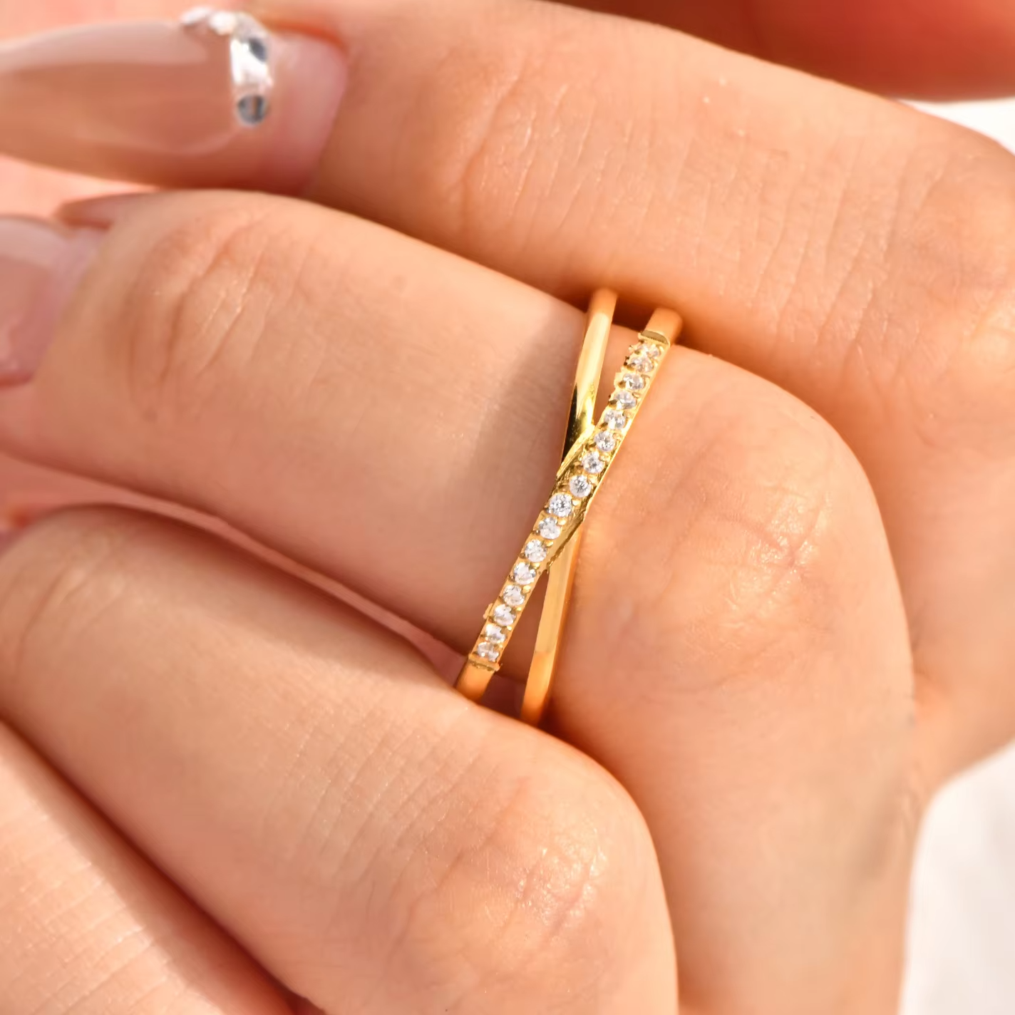 Hot Selling 18K Gold Plated Waterproof Non-Tarnish Stainless Steel Minimalist Crossover X Stacking Ring