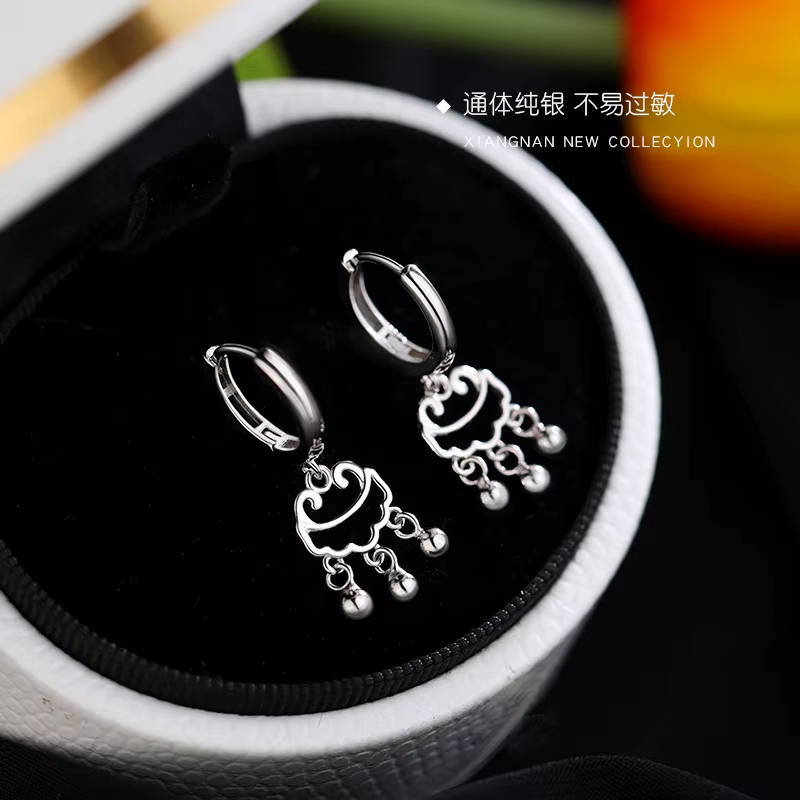 Hot Style Luxury 925 Sterling Silver Huggie Lock Earrings New Ear Buckle Studs Hot on the Niche for Women