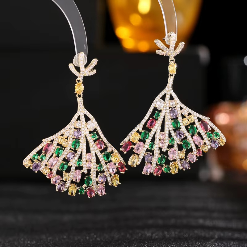 Light Luxury High-End Women's Jewelry Earrings Elegant Banquet Jewelry Fan Design Women's ZIRCON Earrings