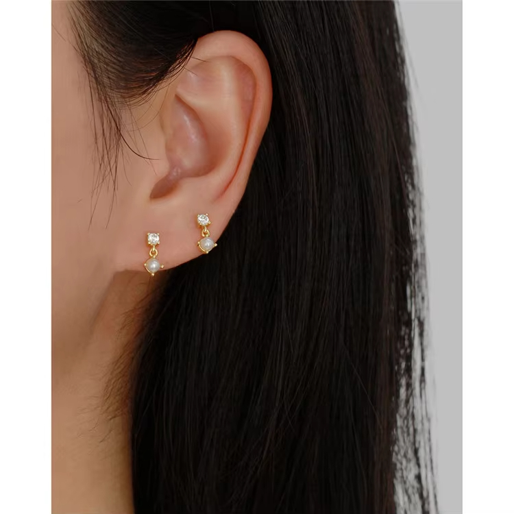 Luxury S925 Silver Diamond Pearl Screw Back Earrings for Women