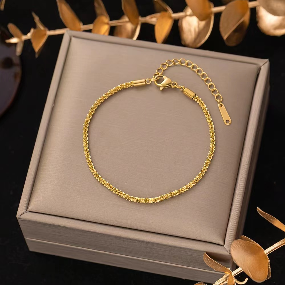 Minimalist 18K Gold-Plated Braided Chain Bracelet - Adjustable Stainless Steel Jewelry