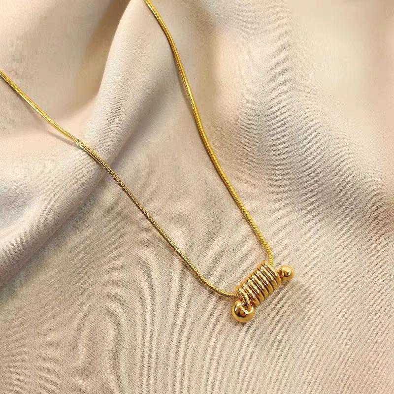 Modern Gold Coil Pendant Necklace – Minimalist Snake Chain Jewelry for Women