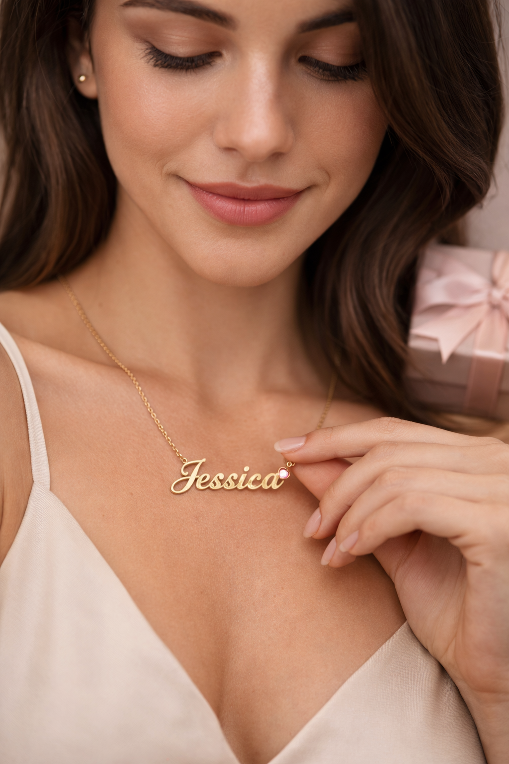 Necklaces for Girlfriend with Name: A Romantic Personalized Gift Guide