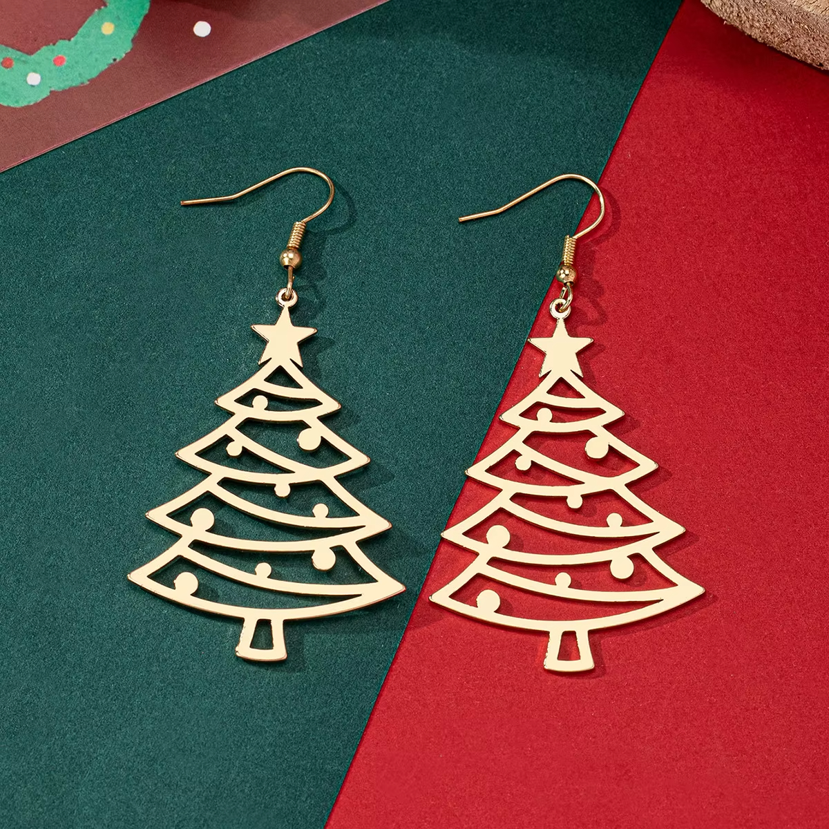 New Arrival Christmas Tree Earrings Necklace Set Popular Christmas Series Set Metal Tree Drop Earrings Long Necklace for Women