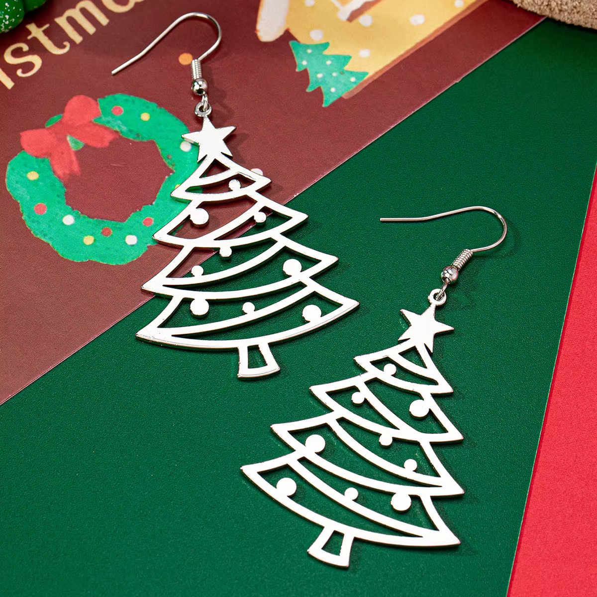 New Arrival Christmas Tree Earrings Necklace Set Popular Christmas Series Set Metal Tree Drop Earrings Long Necklace for Women