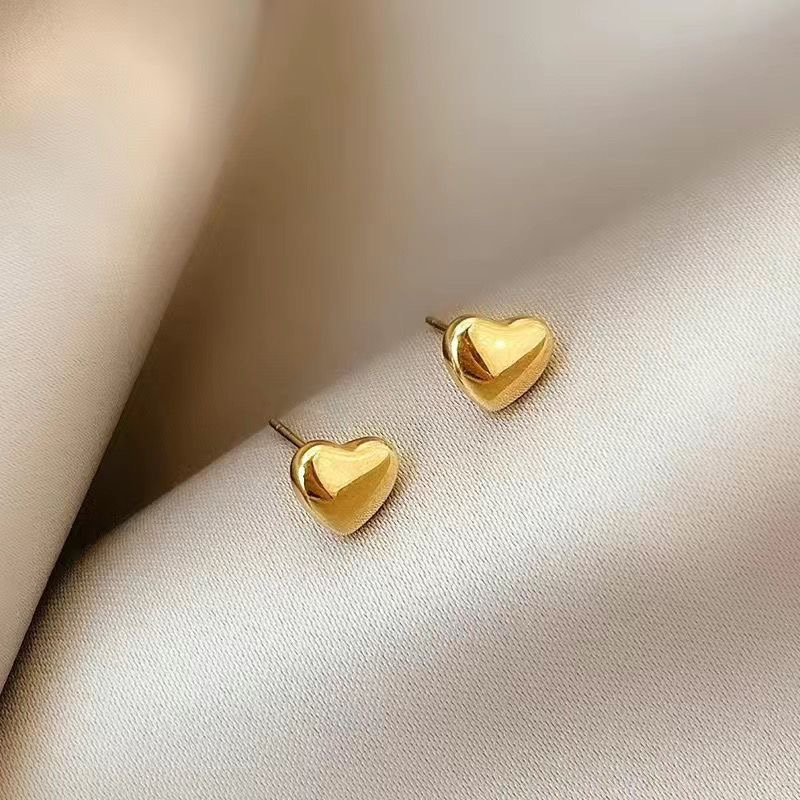 Romantic Red Enamel Heart Stud Earrings for Women | Gold Plated Vintage Design, Hypoallergenic Jewelry for Girls, Ideal for Gifts, Birthdays, Dates, Valentine's Day and Daily Wear