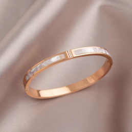 Rose Gold Bangle with Mother-of-Pearl Inlay – Elegant Women's Bracelet