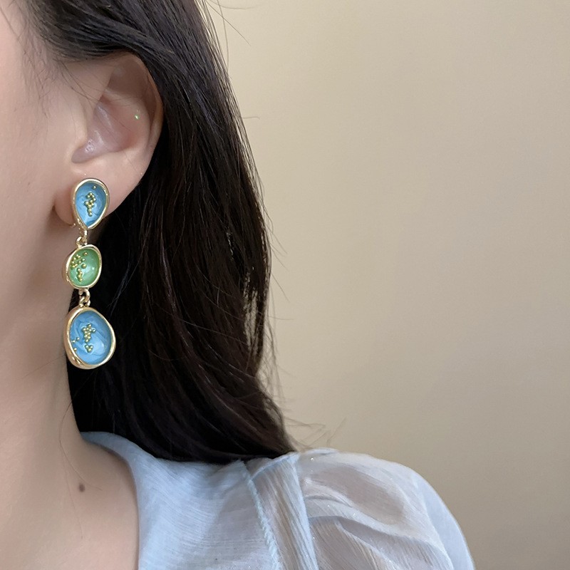 Royal Vintage Colorful Enamel Drop Clip-On Earrings for Women – Statement Round Long Dangle Earrings