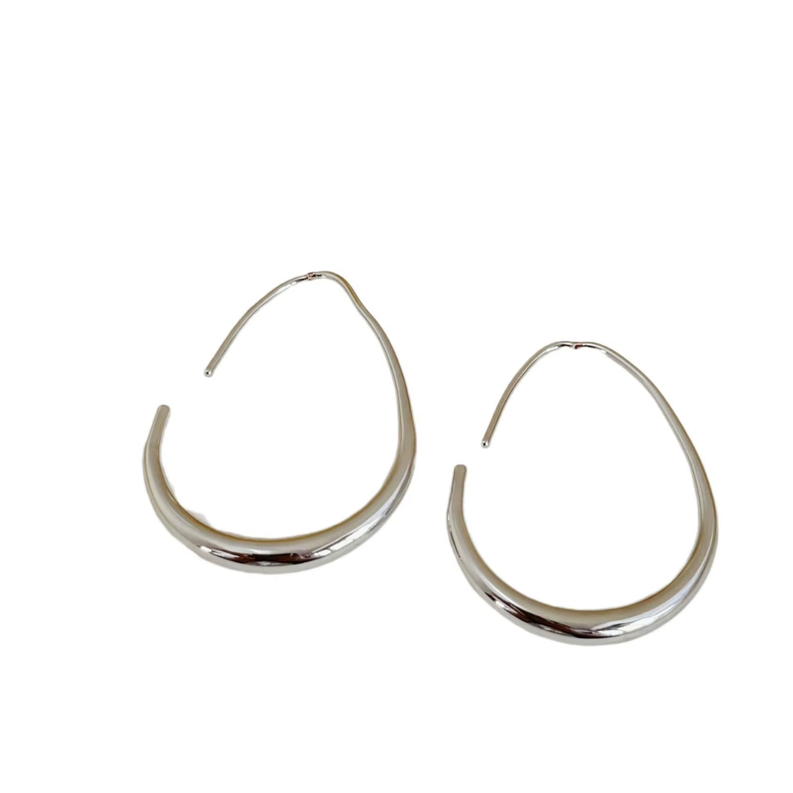 S925 Fashion Metal Style Simple Geometric Large Curved Hook Earrings Personality Niche Design Earrings Jewelry for Women