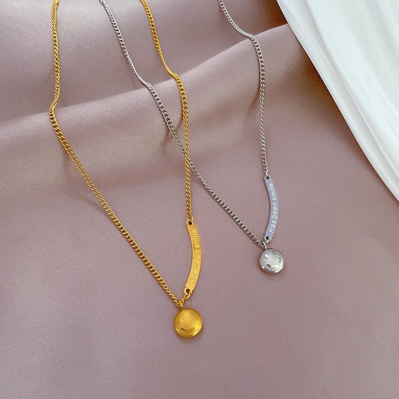 Gold Smiley Face Pendant Titanium Steel Necklace – Trendy Youthful Y2K Jewelry