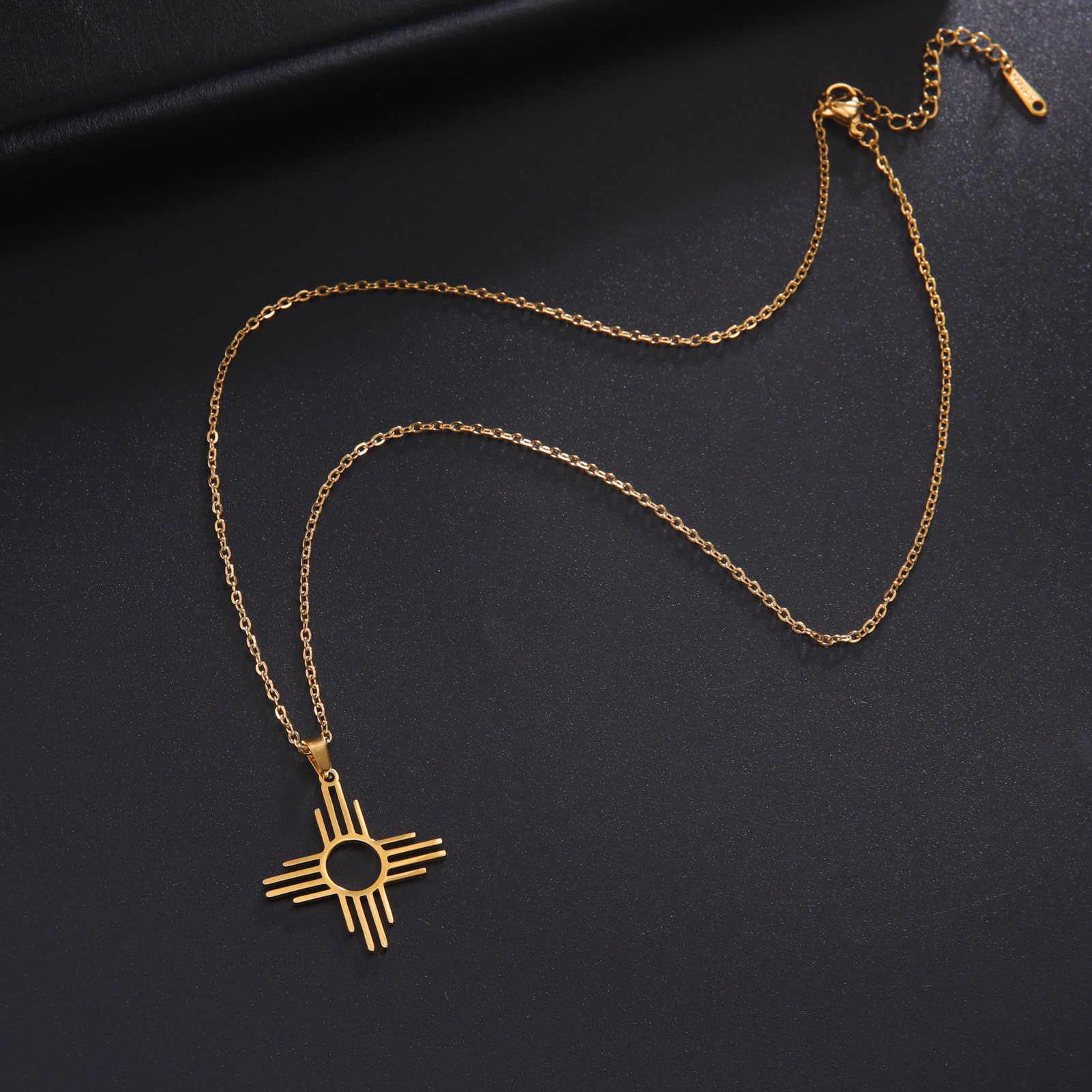 Stainless Steel Necklaces Trend Fashion Gothic Mexico Zia Sun Dangle Necklace for Women Jewelry Man Punk Hip Hop Accessories