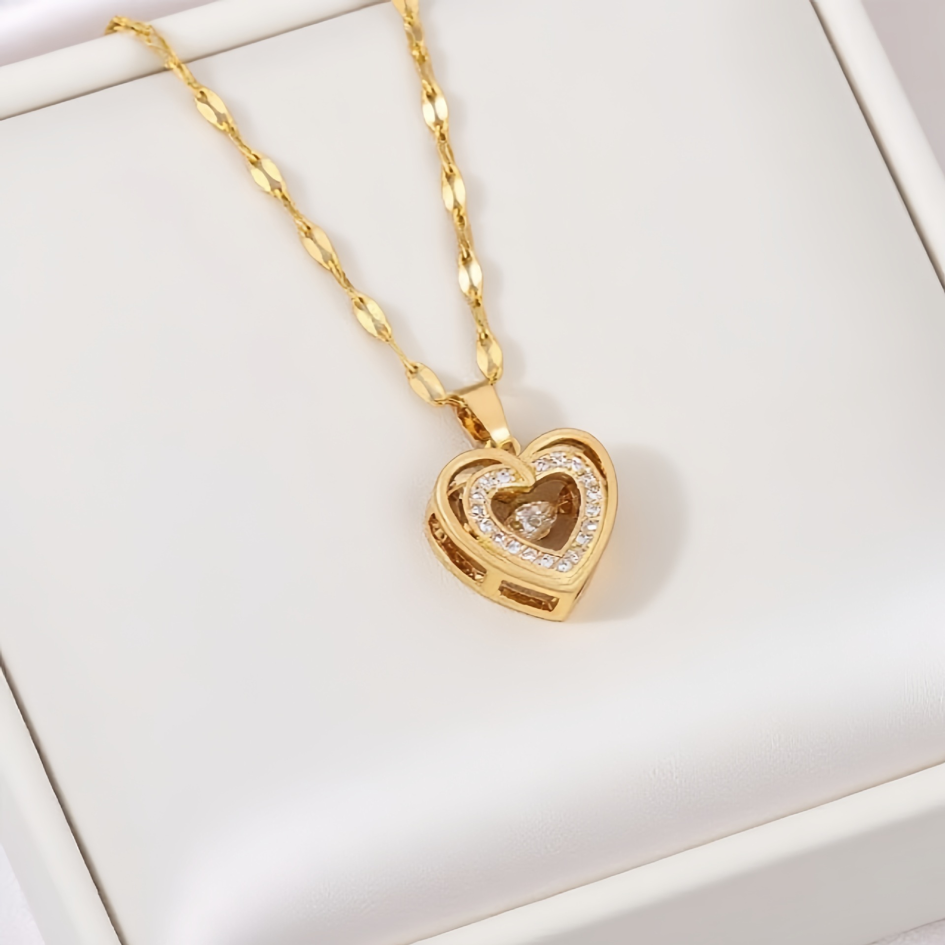 The Complete Guide to Women's Stainless Steel Necklace Durable, Stylish Everyday Jewelry Heart Pendant Gold Color Necklace