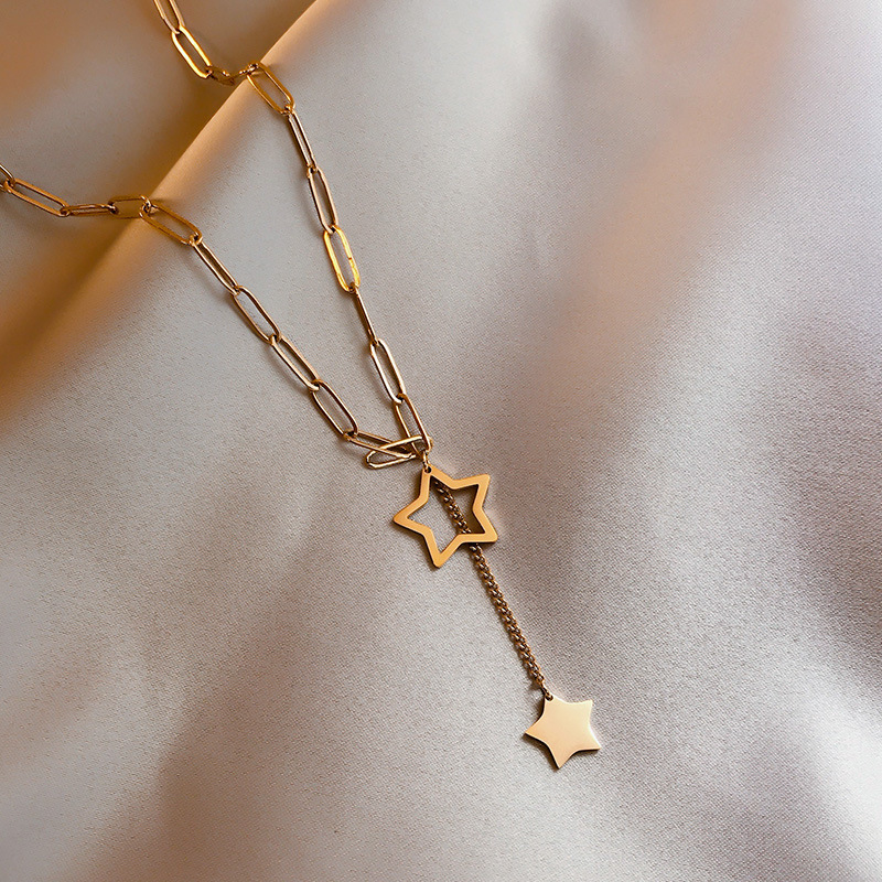 Modern Star Pendant Link Chain Necklace in Titanium Steel