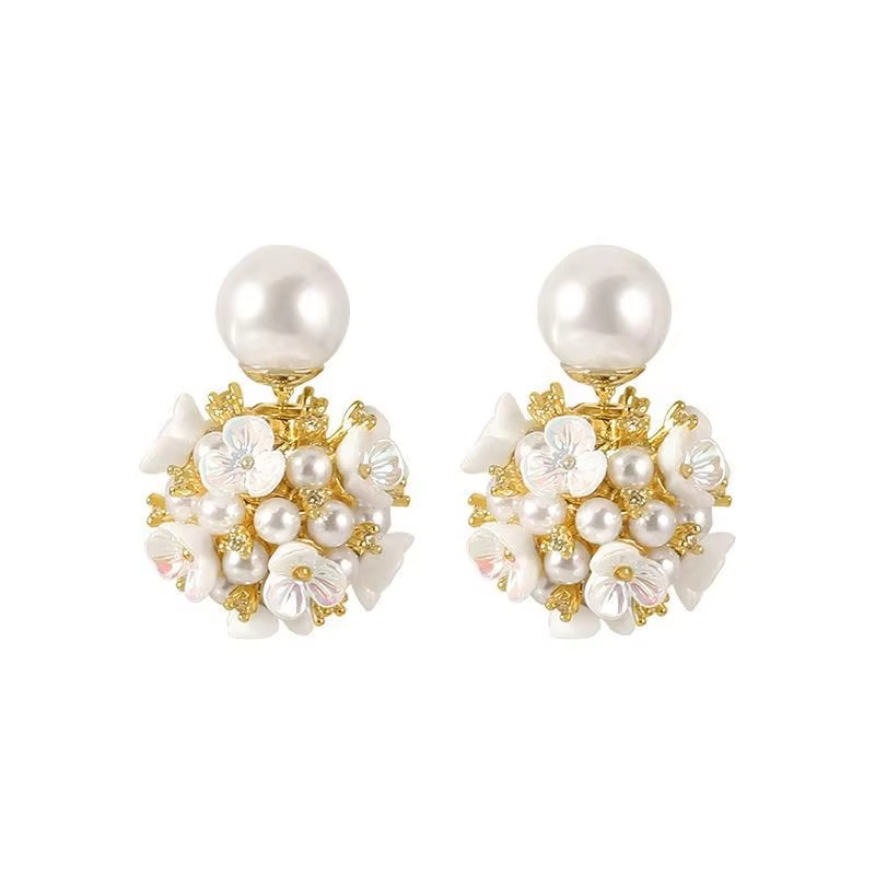 Vintage Elegant Women's Double-Side Floral Stud Earrings, Zinc Alloy with Simulated Pearl & Shell Ball Bezel Luxury Wedding Gift