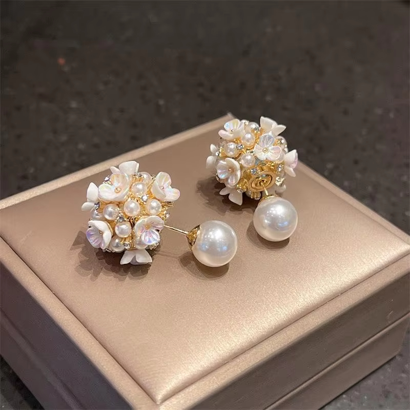 Vintage Elegant Women's Double-Side Floral Stud Earrings, Zinc Alloy with Simulated Pearl & Shell Ball Bezel Luxury Wedding Gift