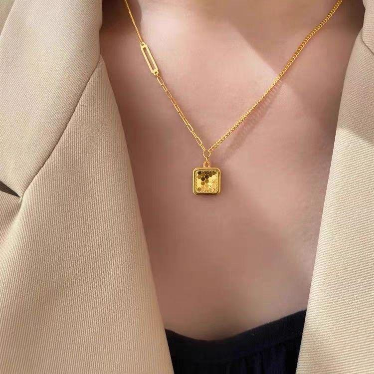 Vintage Square Floral Pendant Necklace – 18K Gold Plated Stainless Steel Chain for Women