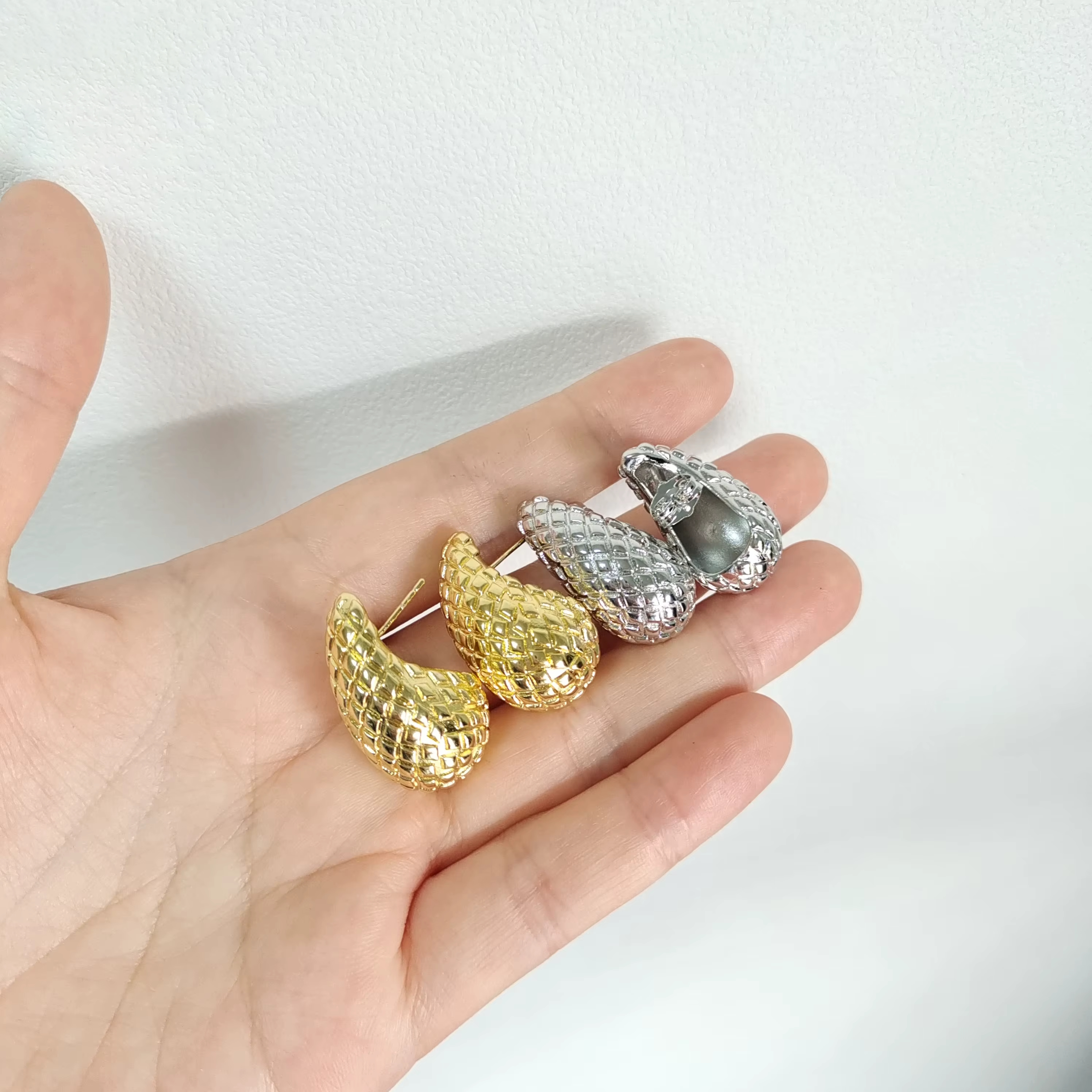 Wholesale Diamond Pattern Water Drop Copper Earstuds 18k Gold Silver Plated Earring Jewelry Accessories for Women Pendientes