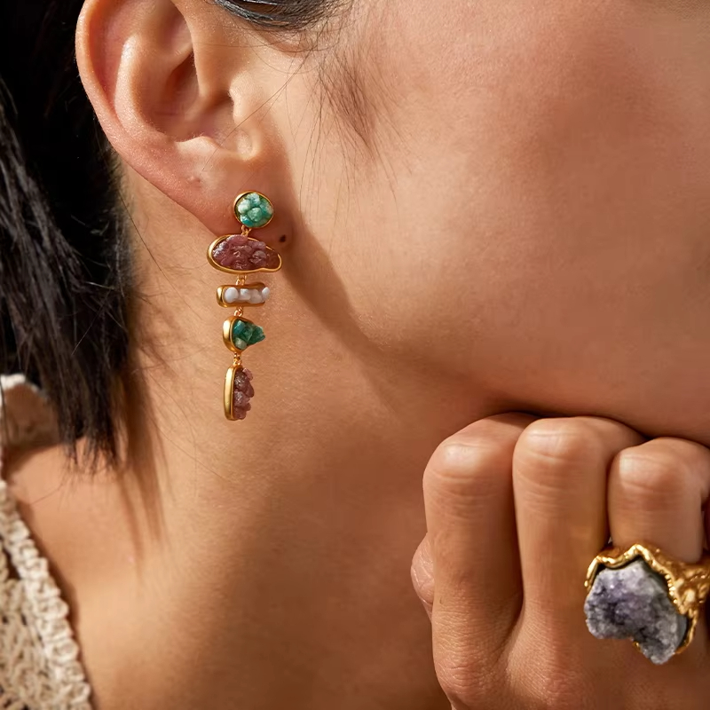 Wholesale Fashion Long Tassel Dangle Irregular Stones Earrings Boho Colorful Asymmetric Drop Earrings Unique Jewelry for Women