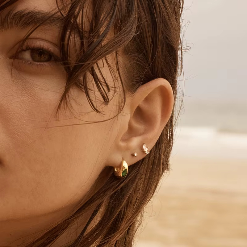 Wholesale Luxury Designer 925 Sterling Silver 18K Gold Plated Shiny Green Gemstone Hoop Zircon Earrings Fine Dangle Butterfly