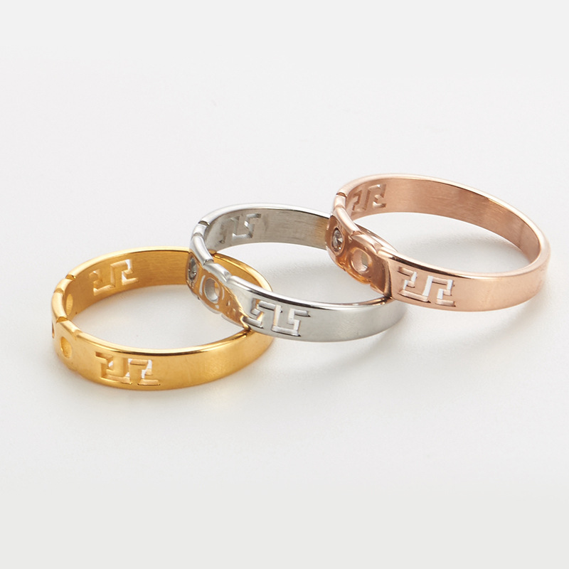 Engraved Fashion Titanium Steel Band Ring for Women